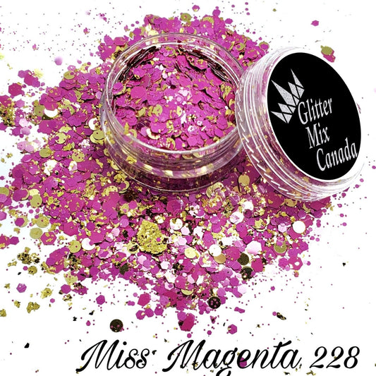 122  Miss Magenta (#OMG Collection)